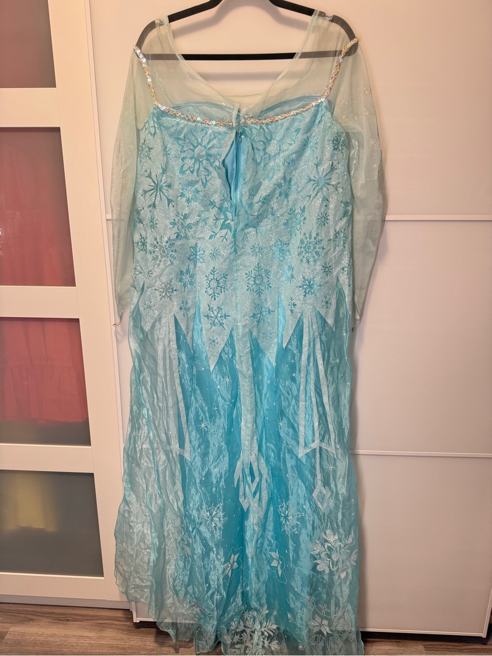 CLEARANCE 4/$15💸 Disney Adult Elsa Costume - Picture 5 of 7